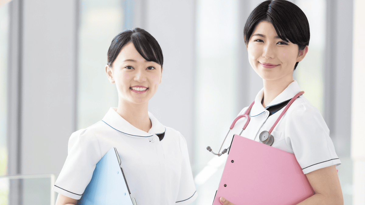 女性看護師