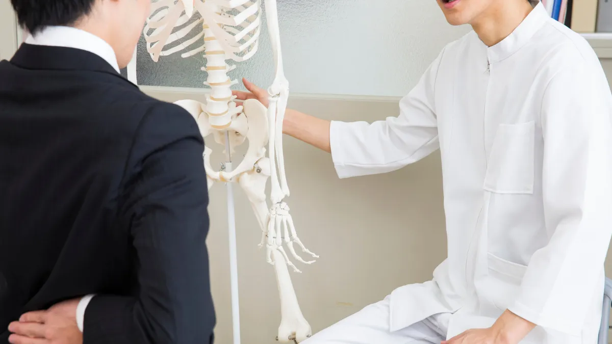 柔道整復師 カウンセリング 説明 患者 背骨 腰　　