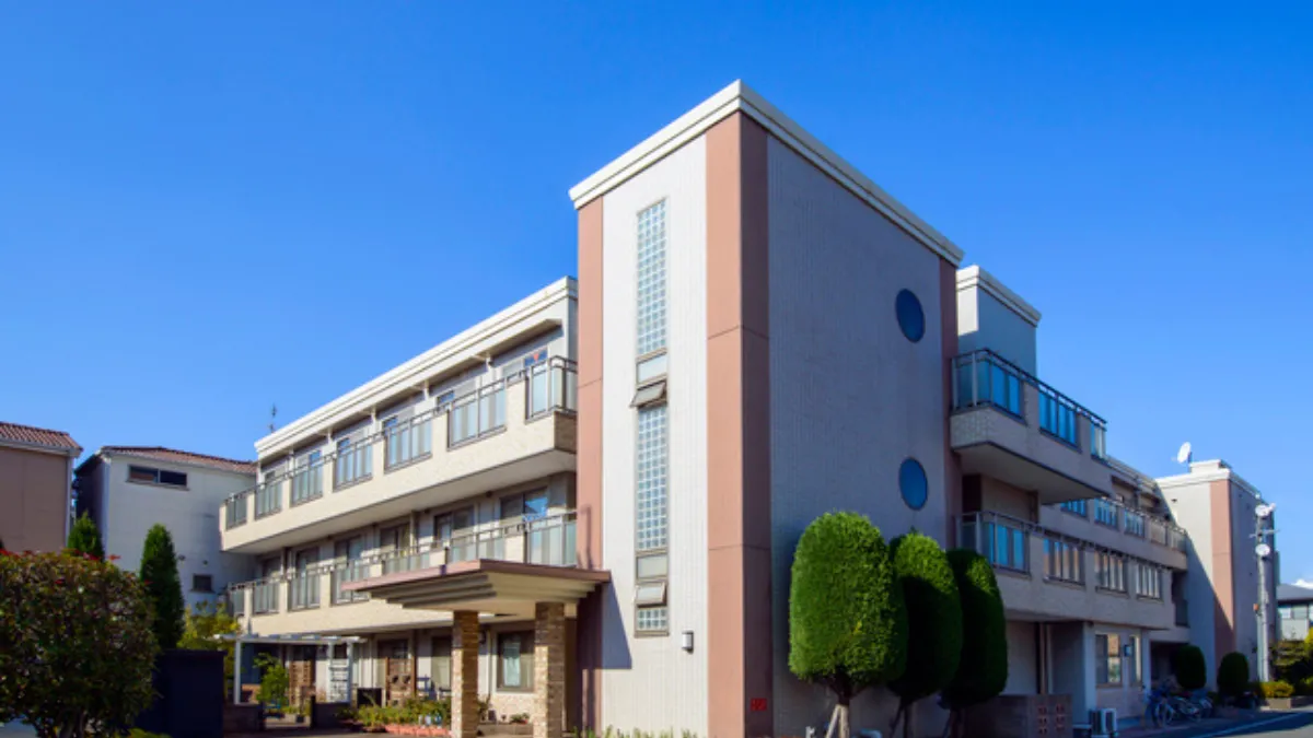 進学先の候補となる大学の校舎の外観